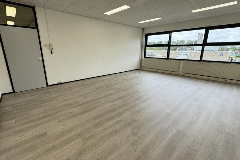 KantoorruimteaanMarkerkant 12 1 01<br/> inAlmere