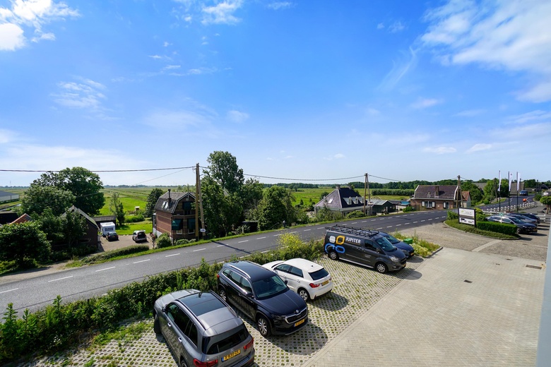 BedrijfsruimteaanMiddelblok 136 d<br/> inGouderak