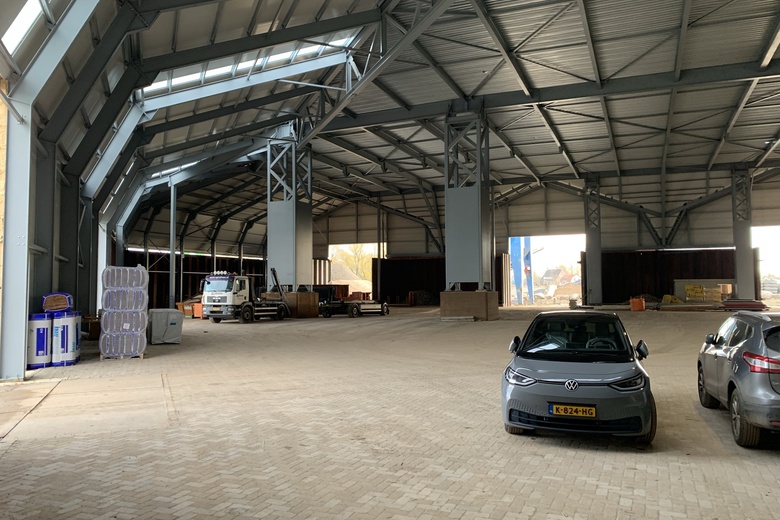 BedrijfsruimteaanHoef 15<br/> inSleeuwijk BedrijfsruimteaanHoef 15<br/> inSleeuwijk