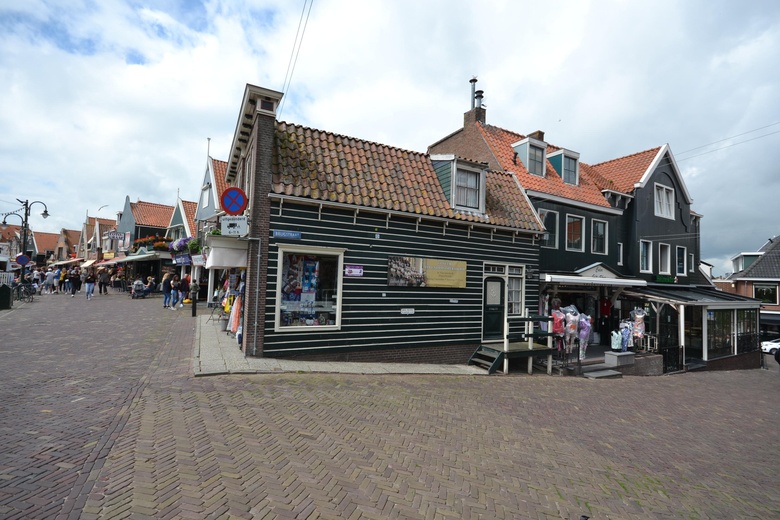 WinkelruimteaanBrugstraat 1<br/> inVolendam