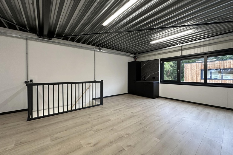 BedrijfsruimteaanAmersfoortsestraat 76 09<br/> inSoesterberg