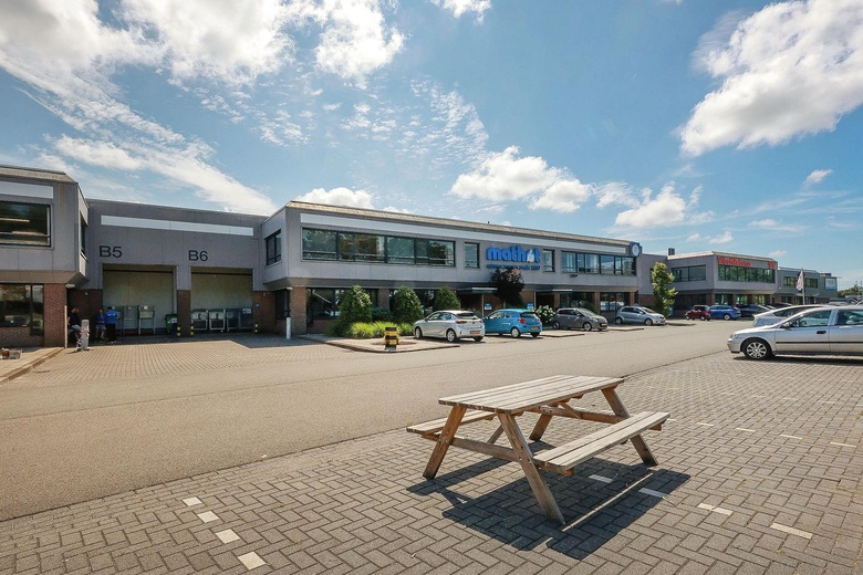 BedrijfsruimteaanHaarlemmerstraatweg 105<br/> inHalfweg