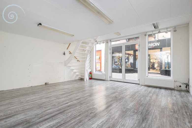 WinkelruimteaanWestdijk 21<br/> inMiddelharnis