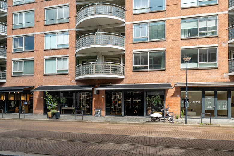 Bekijk foto 1 van Van Oldenbarneveltstraat 97