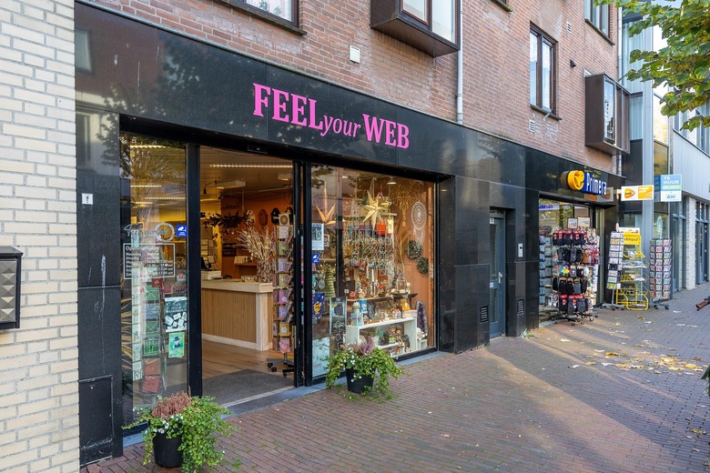 Bekijk foto 1 van Kanaalstraat 72