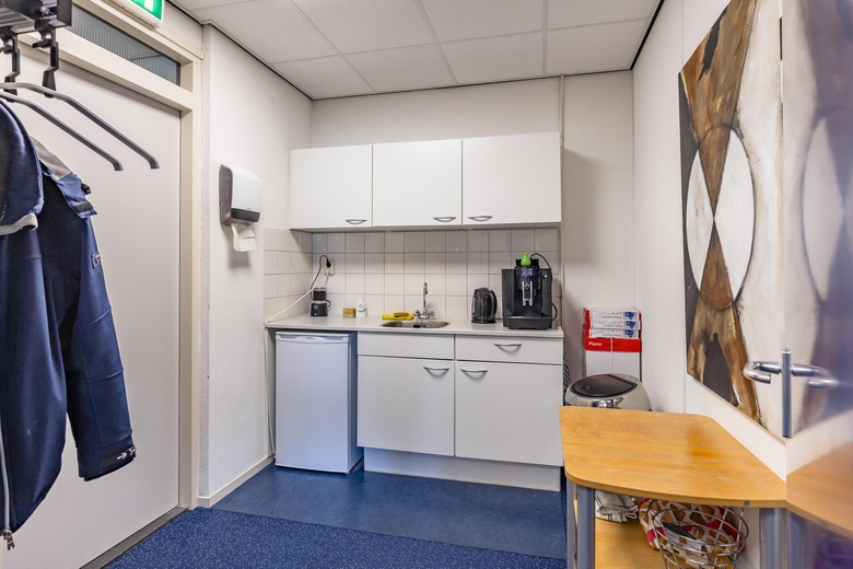 KantoorruimteaanHuizermaatweg 352<br/> inHuizen KantoorruimteaanHuizermaatweg 352<br/> inHuizen