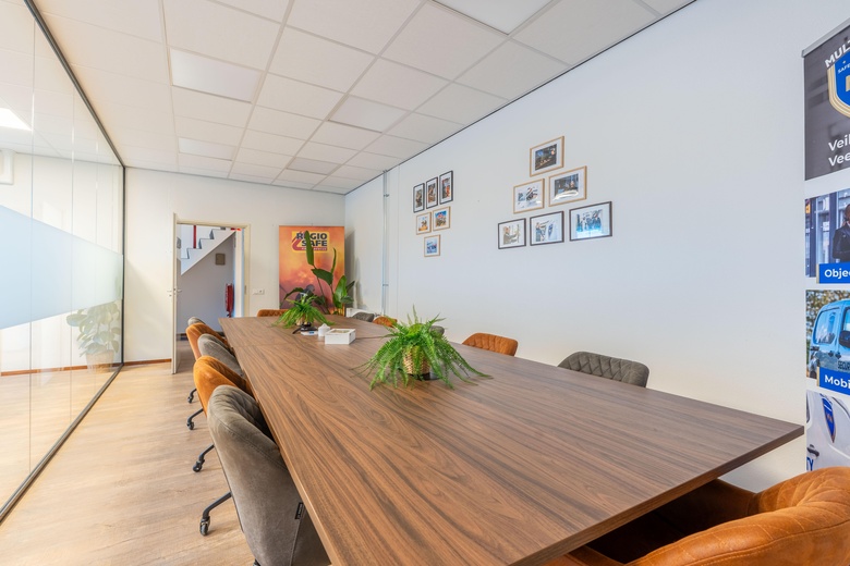 BedrijfsruimteaanWilgenkade 11<br/> inHouten