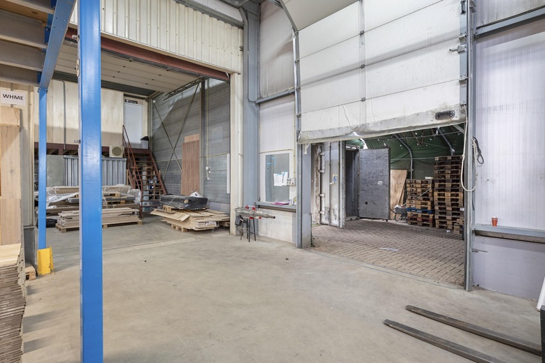 BedrijfsruimteaanWeerterveld 13<br/> inMeerssen