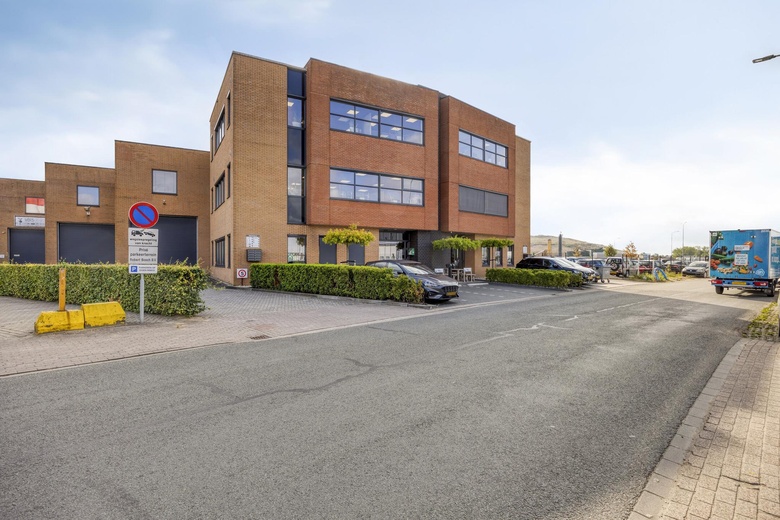 BedrijfsruimteaanHanzeweg 35 P<br/> inBarneveld