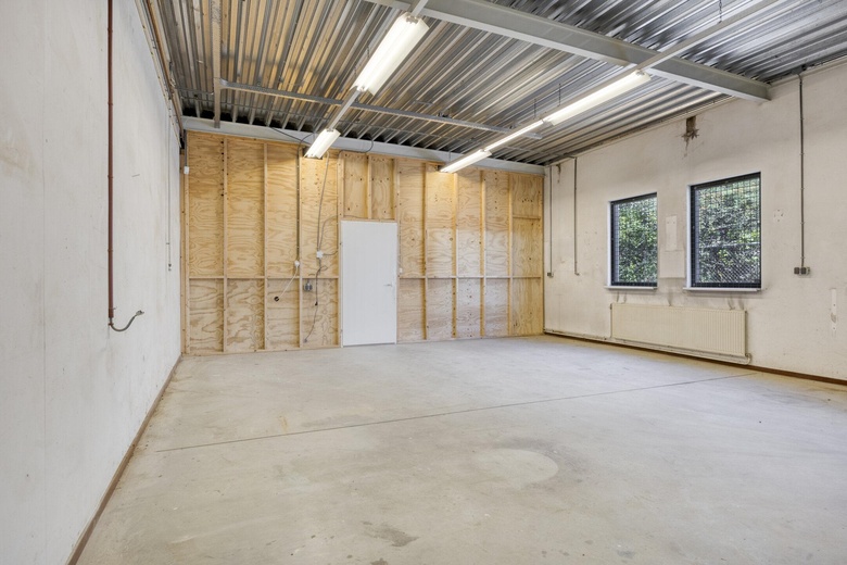 BedrijfsruimteaanLage Weide 25<br/> inWarnsveld BedrijfsruimteaanLage Weide 25<br/> inWarnsveld