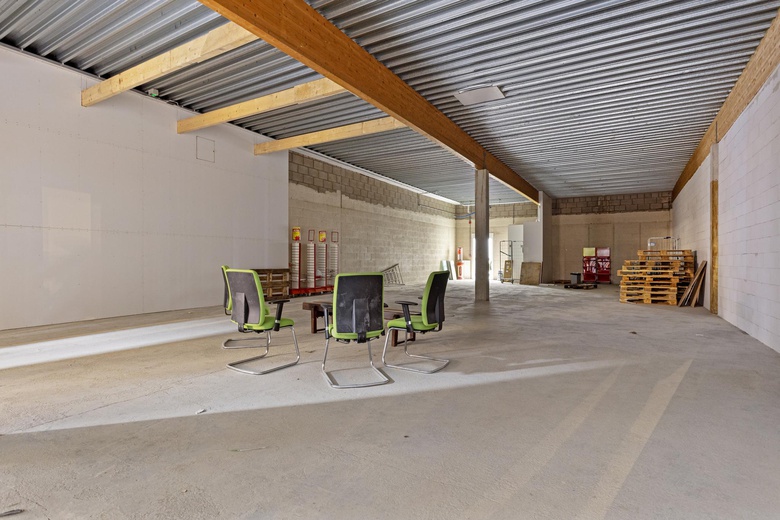 WinkelruimteaanVeldhoflanden 5 F<br/> inEnschede WinkelruimteaanVeldhoflanden 5 F<br/> inEnschede