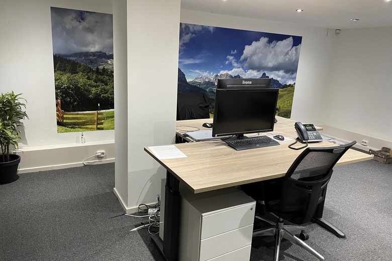 WinkelruimteaanHuizerweg 25 A<br/> inBussum WinkelruimteaanHuizerweg 25 A<br/> inBussum
