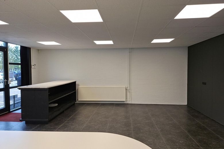 BedrijfsruimteaanKade 54<br/> inHardinxveld-Giessendam
