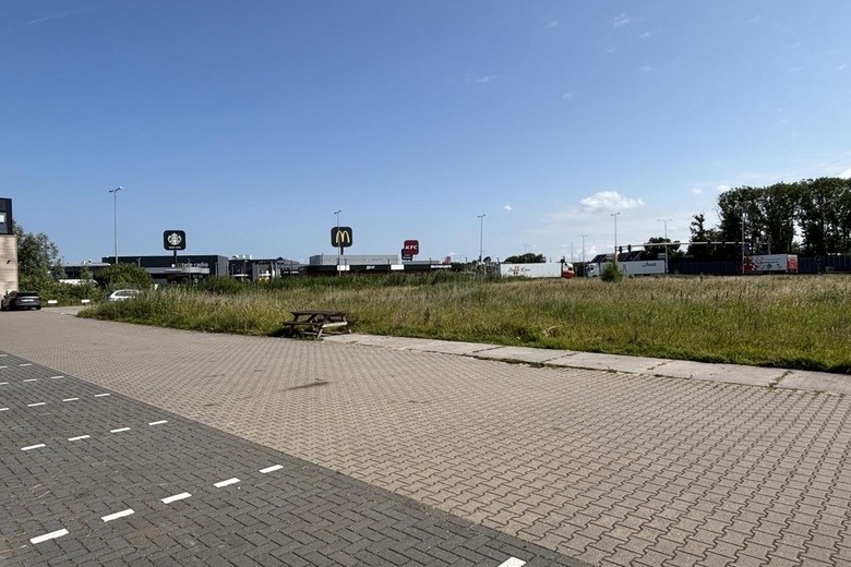 BedrijfsruimteaanFacetlaan 15<br/> inBleiswijk