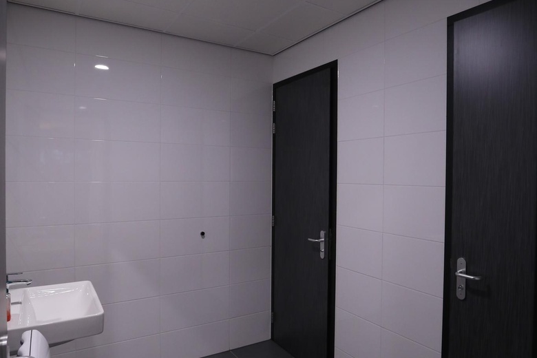 WinkelruimteaanMijlweg 83<br/> inDordrecht WinkelruimteaanMijlweg 83<br/> inDordrecht