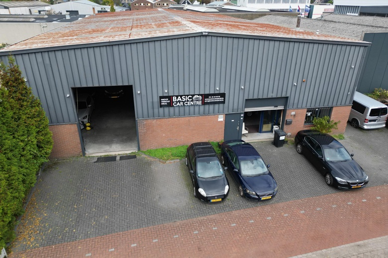 BedrijfsruimteaanAmbachtsstraat 6<br/> inHardinxveld-Giessendam BedrijfsruimteaanAmbachtsstraat 6<br/> inHardinxveld-Giessendam