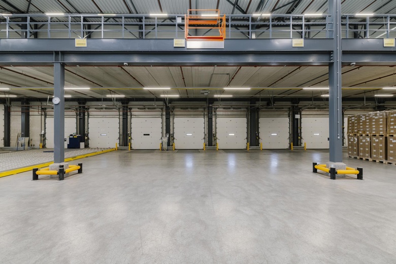 BedrijfsruimteaanWalravenlaan 9<br/> inSchiphol-Rijk BedrijfsruimteaanWalravenlaan 9<br/> inSchiphol-Rijk