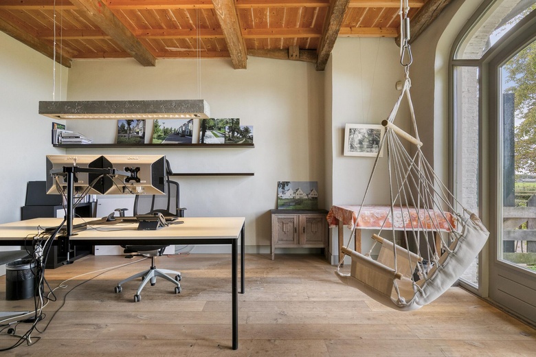 KantoorruimteaanZwanenburgseweg 6 a<br/> inHeeswijk