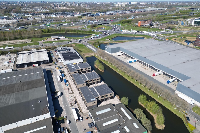 BedrijfsruimteaanOosteinde 5 b 13<br/> inBarendrecht