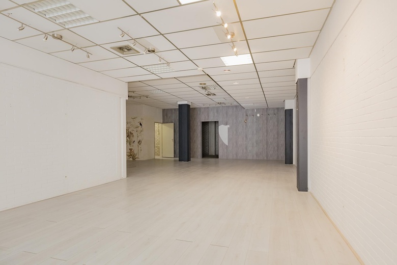 WinkelruimteaanHoofdstraat 243<br/> inSassenheim