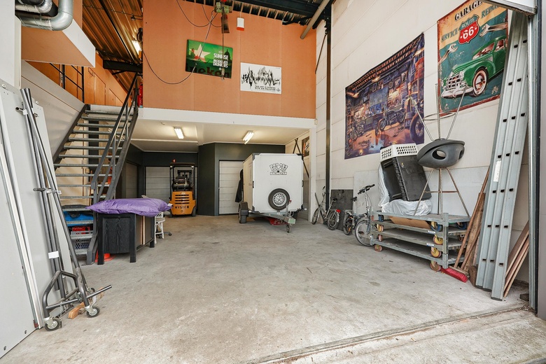 BedrijfsruimteaanAngstelpark 303<br/> inNieuwersluis