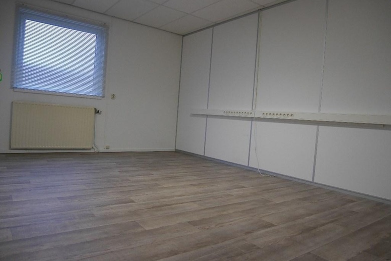 KantoorruimteaanMast 33 H<br/> inZeewolde KantoorruimteaanMast 33 H<br/> inZeewolde