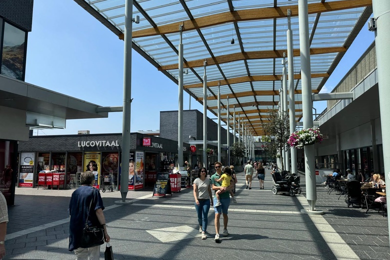 WinkelruimteaanWinkelcentrum Woensel 287<br/> inEindhoven WinkelruimteaanWinkelcentrum Woensel 287<br/> inEindhoven