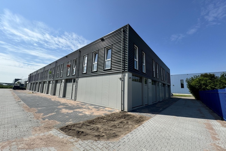 BedrijfsruimteaanPascallaan 24 P<br/> inLelystad BedrijfsruimteaanPascallaan 24 P<br/> inLelystad