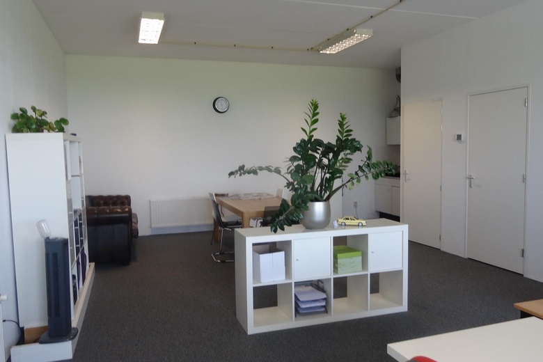 KantoorruimteaanNeutronweg 53<br/> inHoorn KantoorruimteaanNeutronweg 53<br/> inHoorn