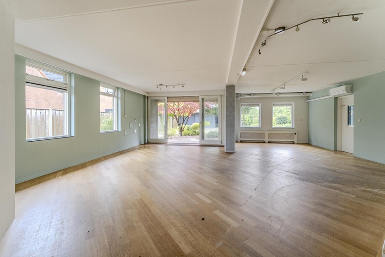 KantoorruimteaanMolenstraat 10<br/> inBunschoten KantoorruimteaanMolenstraat 10<br/> inBunschoten