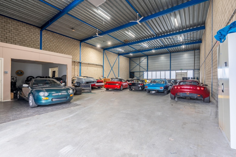 BedrijfsruimteaanWilgenkade 21<br/> inHouten