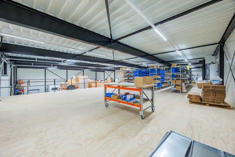 BedrijfsruimteaanDwarsvaartweg 6<br/> inLelystad BedrijfsruimteaanDwarsvaartweg 6<br/> inLelystad