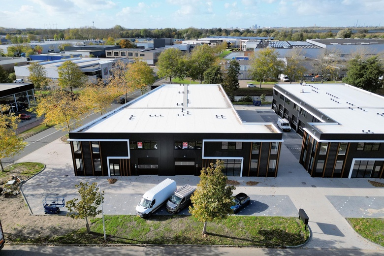 Bekijk foto 1 van Antonie van Leeuwenhoekstraat 1 A 8