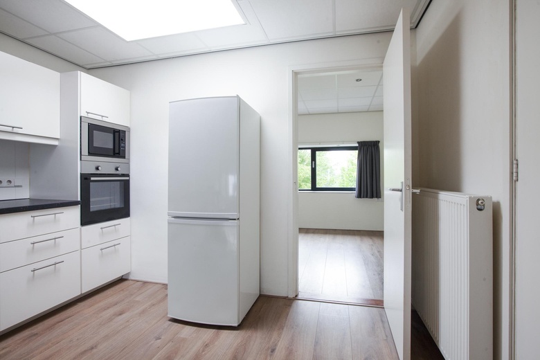 BedrijfsruimteaanLeeghwaterstraat 33 05<br/> inReeuwijk BedrijfsruimteaanLeeghwaterstraat 33 05<br/> inReeuwijk