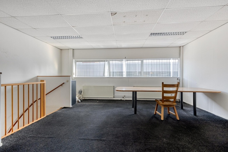 BedrijfsruimteaanDe Plaats 13<br/> inHendrik-Ido-Ambacht