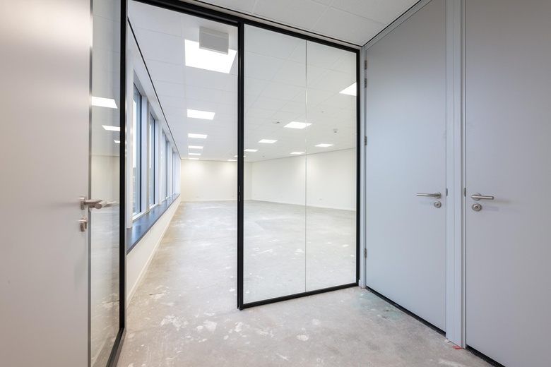 BedrijfsruimteaanBrandenburgbaan 4 - 4<br/> inRotterdam