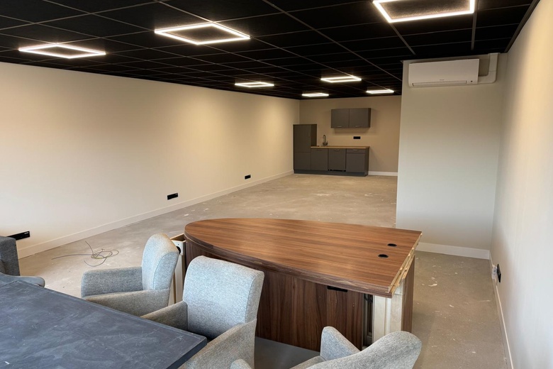 BedrijfsruimteaanIndustrieweg 14 a<br/> inGiessen