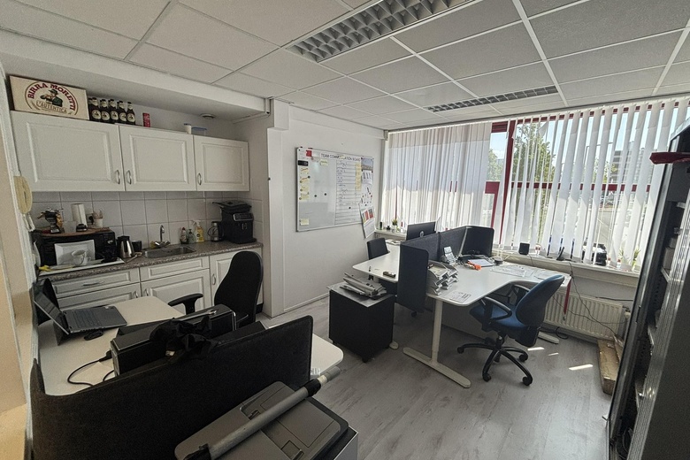 KantoorruimteaanTitaniumstraat 41<br/> inRotterdam KantoorruimteaanTitaniumstraat 41<br/> inRotterdam