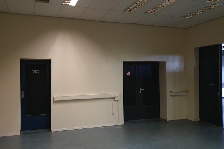 BedrijfsruimteaanJules Verneweg 15<br/> inEmmen