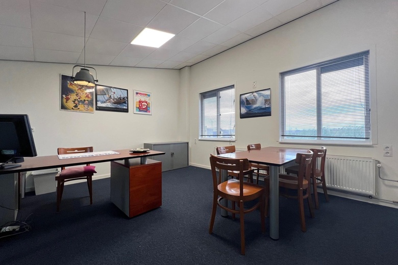 BedrijfsruimteaanCarneool 144<br/> inDordrecht