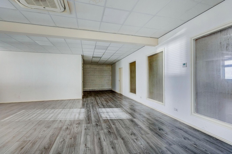 BedrijfsruimteaanHaarlemmerstraatweg 159<br/> inHalfweg