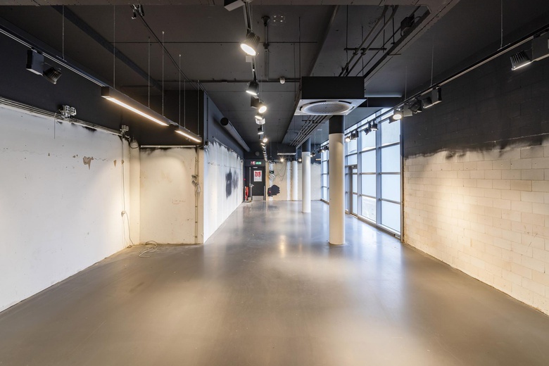 WinkelruimteaanStationsplein 6<br/> inHilversum WinkelruimteaanStationsplein 6<br/> inHilversum