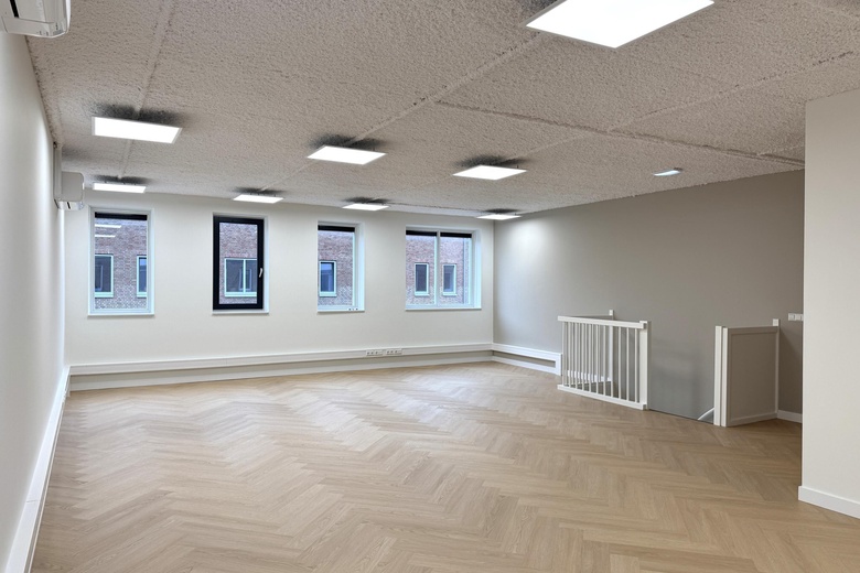 BedrijfsruimteaanNijverheidslaan 8 F<br/> inWeesp