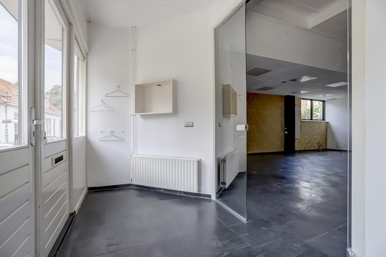 BedrijfsruimteaanJachthuisstraat 5<br/> inKloetinge BedrijfsruimteaanJachthuisstraat 5<br/> inKloetinge