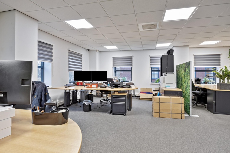 KantoorruimteaanElzenweg 33<br/> inWaalwijk