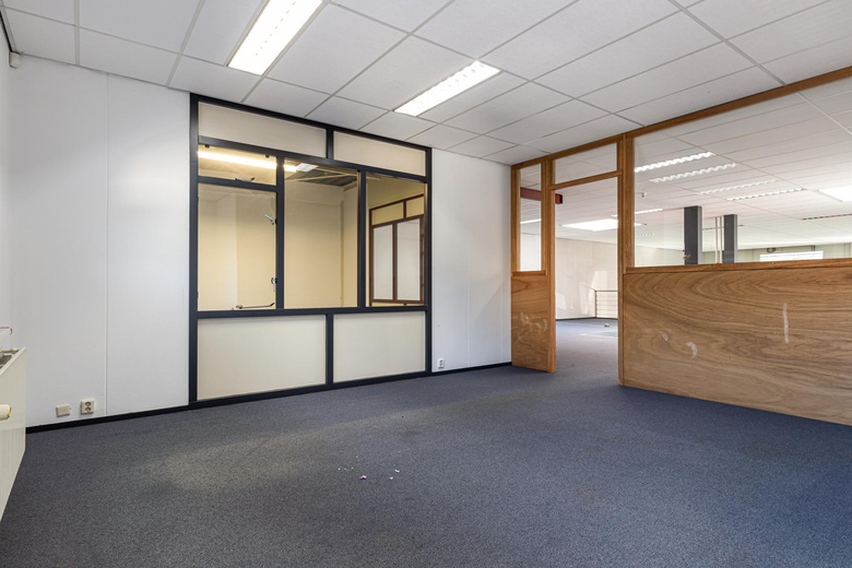 BedrijfsruimteaanEuromarkt 129<br/> inAlphen aan den Rijn