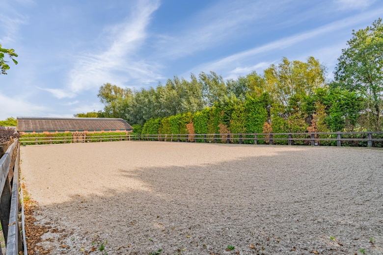 BedrijfsruimteaanZelderseweg 23<br/> inZwartebroek