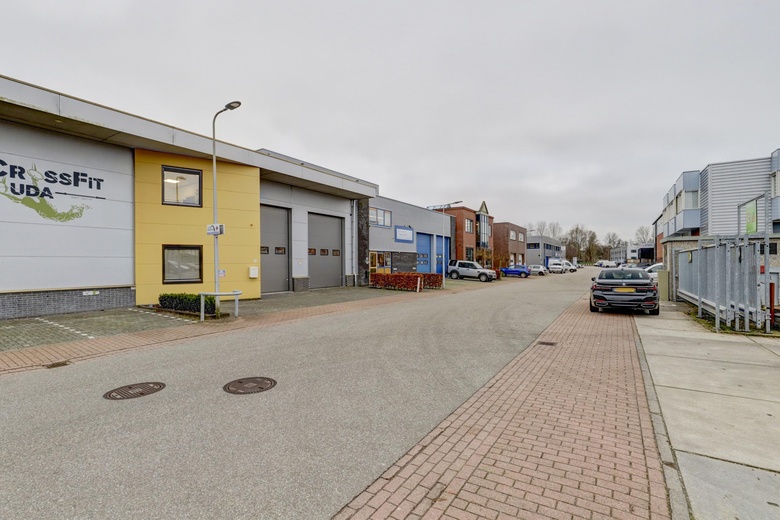 BedrijfsruimteaanJan Tinbergenstraat 19<br/> inReeuwijk BedrijfsruimteaanJan Tinbergenstraat 19<br/> inReeuwijk
