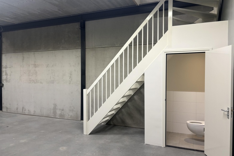 BedrijfsruimteaanAgriport 5 08<br/> inMiddenmeer