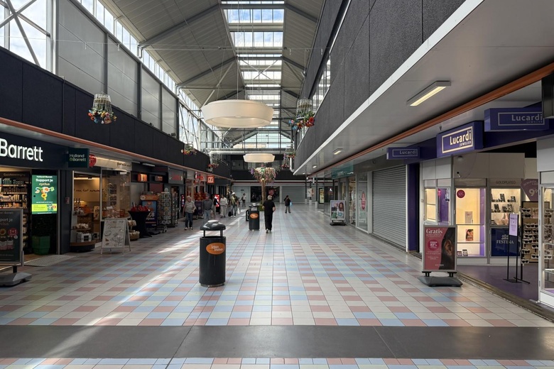WinkelruimteaanRivièradreef 25<br/> inHaarlem WinkelruimteaanRivièradreef 25<br/> inHaarlem